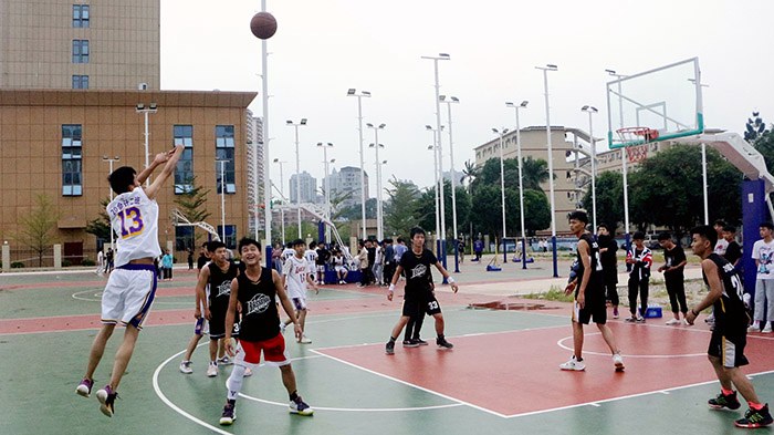 籃球比賽現(xiàn)場(chǎng).JPG