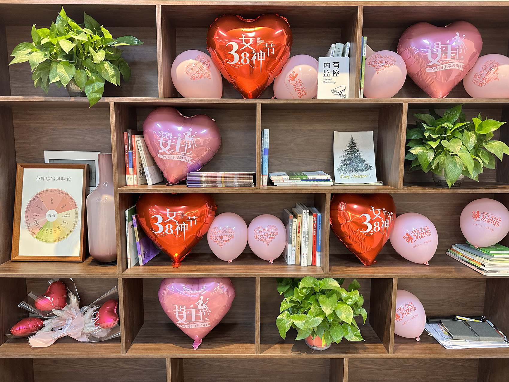 1741741423375350.jpg 1741741423375350.jpg