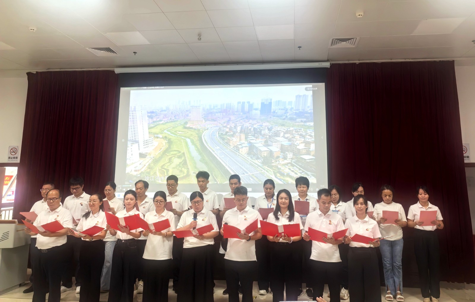 1758018672158005.jpg 1758018672158005.jpg